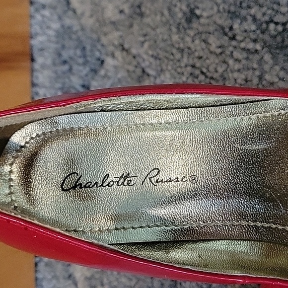 Charlotte Russe Red Heels Size 7 - Picture 2 of 9